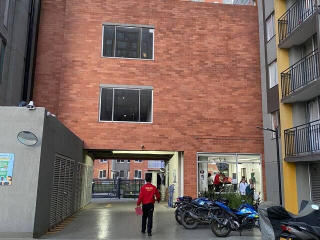 #11 - Apartamento para Venta en Bogotá - DC - 2