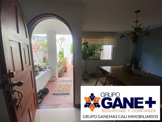 #33 - Casa para Venta en Cali - VAC